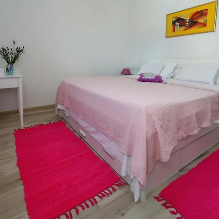 Marina S Pogledom, Apartamento