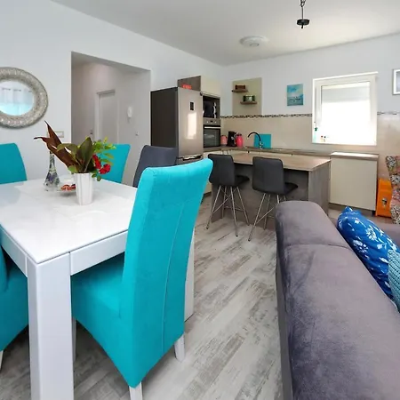 Marina S Pogledom, Apartamento