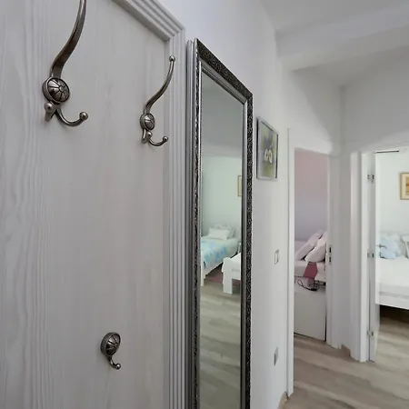 Apartamento Marina S Pogledom, *