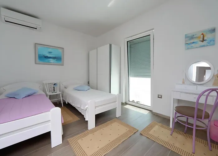 Appartement Marina S Pogledom, Sukošan