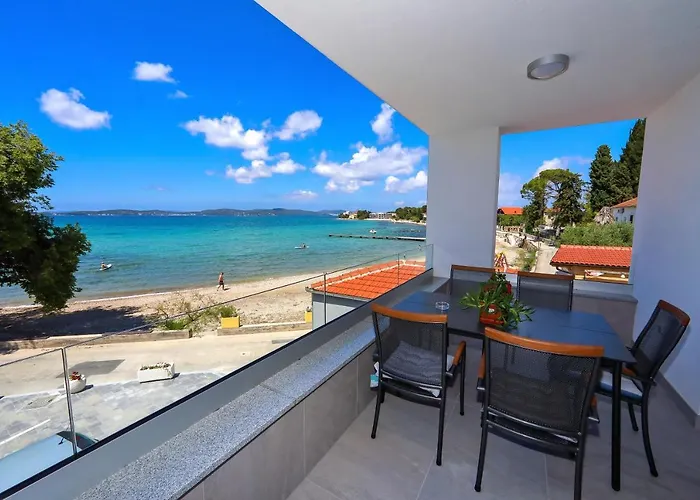 Appartement Marina S Pogledom, *