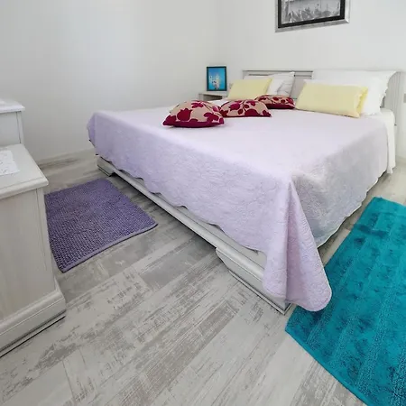 Apartment Marina S Pogledom,