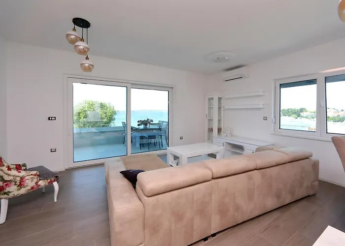 Apartamento Marina S Pogledom, *